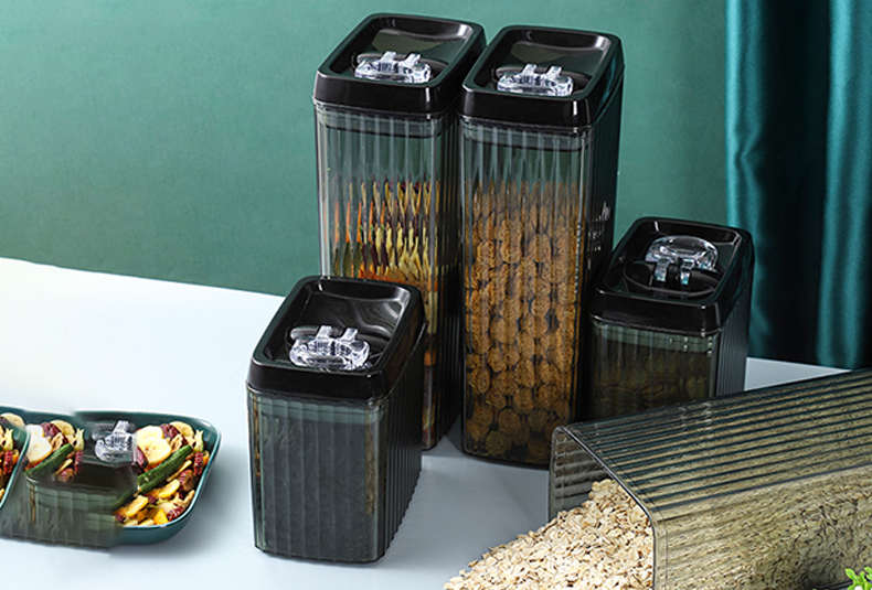 3 BPA free food storage canisters included