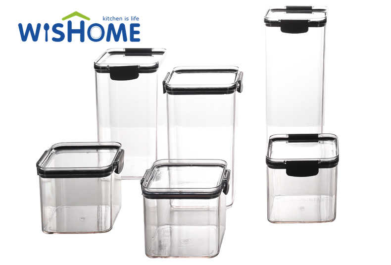 4 Set PET Airtight Food Storage Containers with Easy Lock Lids